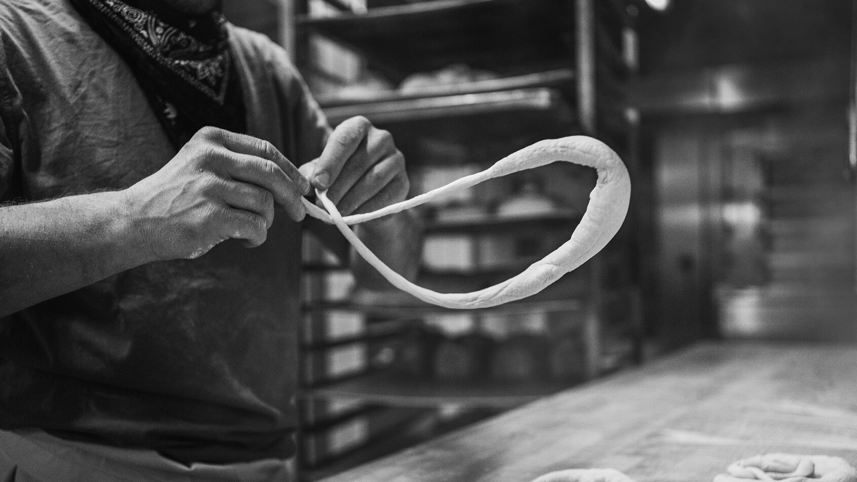 baeckerei-konditorei-kaufmann-kirchebaeck-bad-hindelang-brezen-produktion