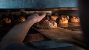 baeckerei-konditorei-kaufmann-kirchebaeck-bad-hindelang-brot-ofen