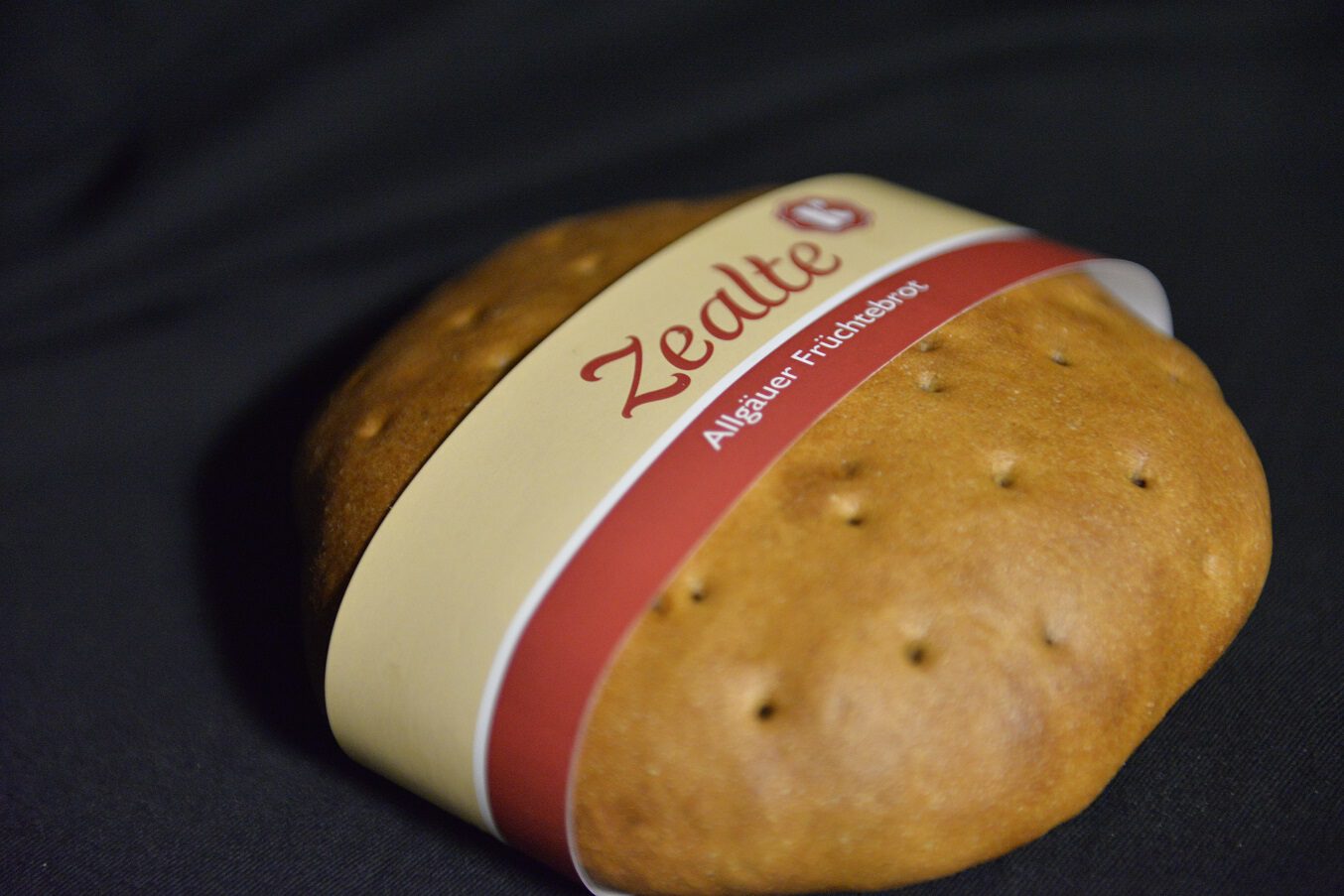 baeckerei-konditorei-kaufmann-kirchebaeck-bad-hindelang-zealte-allgaeuer-fruechtebrot-einzel-seite